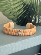 Load image into Gallery viewer, Nantucket Scallop Cuff
