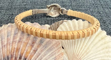Load image into Gallery viewer, Silver Scallop Bangle

