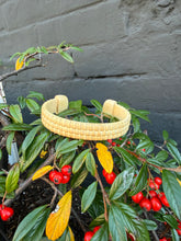 Load image into Gallery viewer, Scallop Cuff
