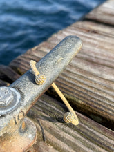 Load image into Gallery viewer, Nantucket Knot Cuff
